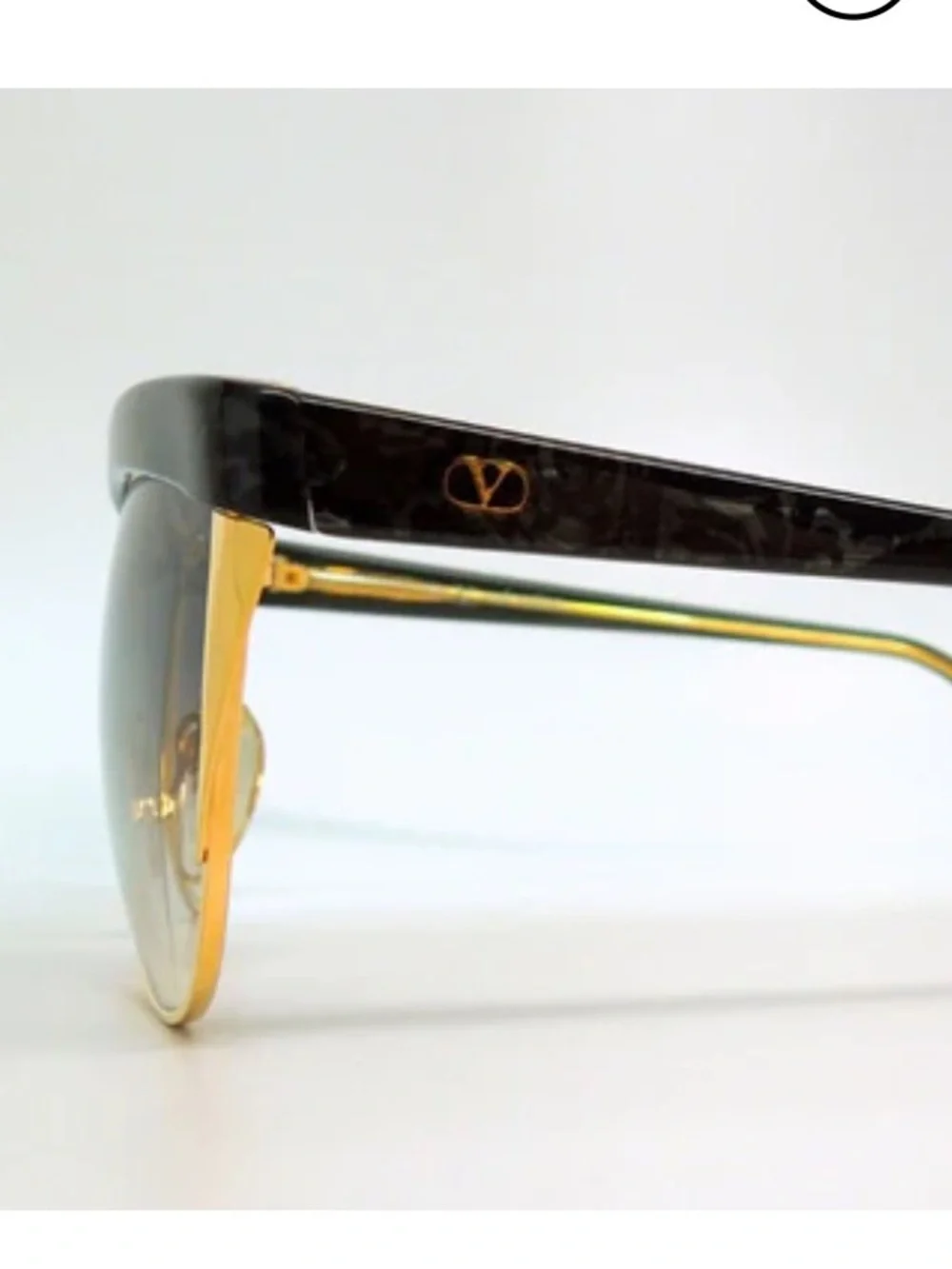 Vintage 1970s Valentino Two-Tone Cat-Eye Sunglasses in Black and Gold RARE - Picture 7 of 12